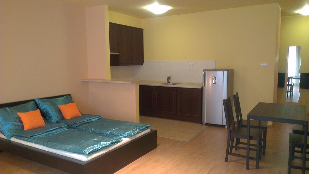 Apartman 4 You Wellness Budapest Room photo